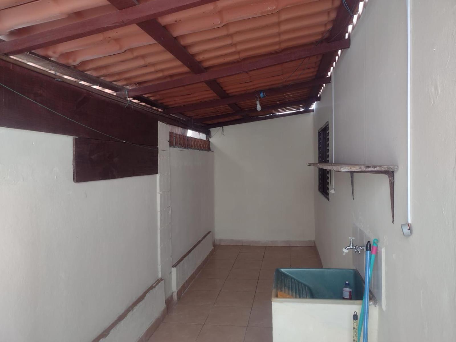 Casa De 600 Metros Da E 1km Do Centro Da *